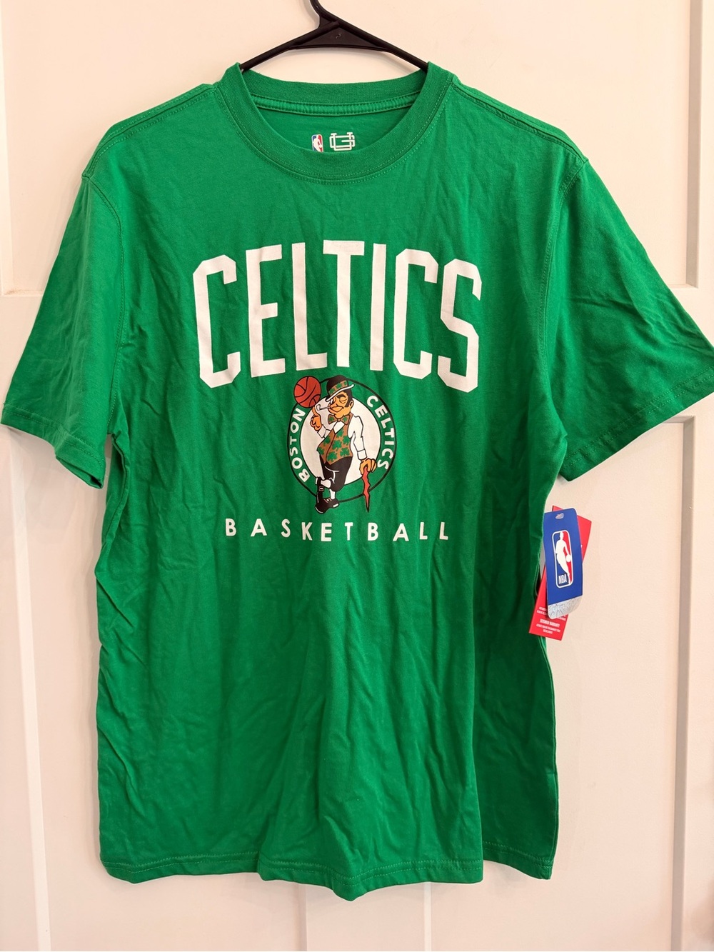 NBA Celtics Green Short Sleeve Graphic Tee with Team Logo